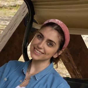 Meet your Posher, Christine